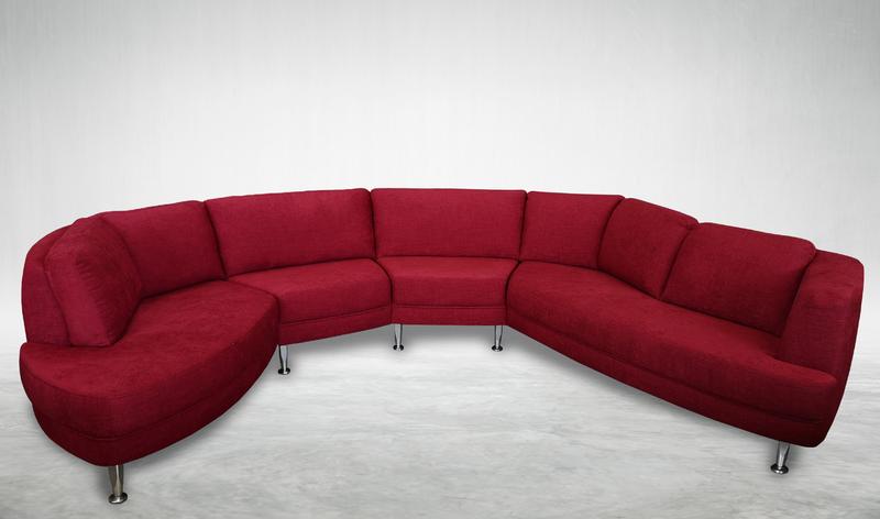 Halbrundes Sofa rot